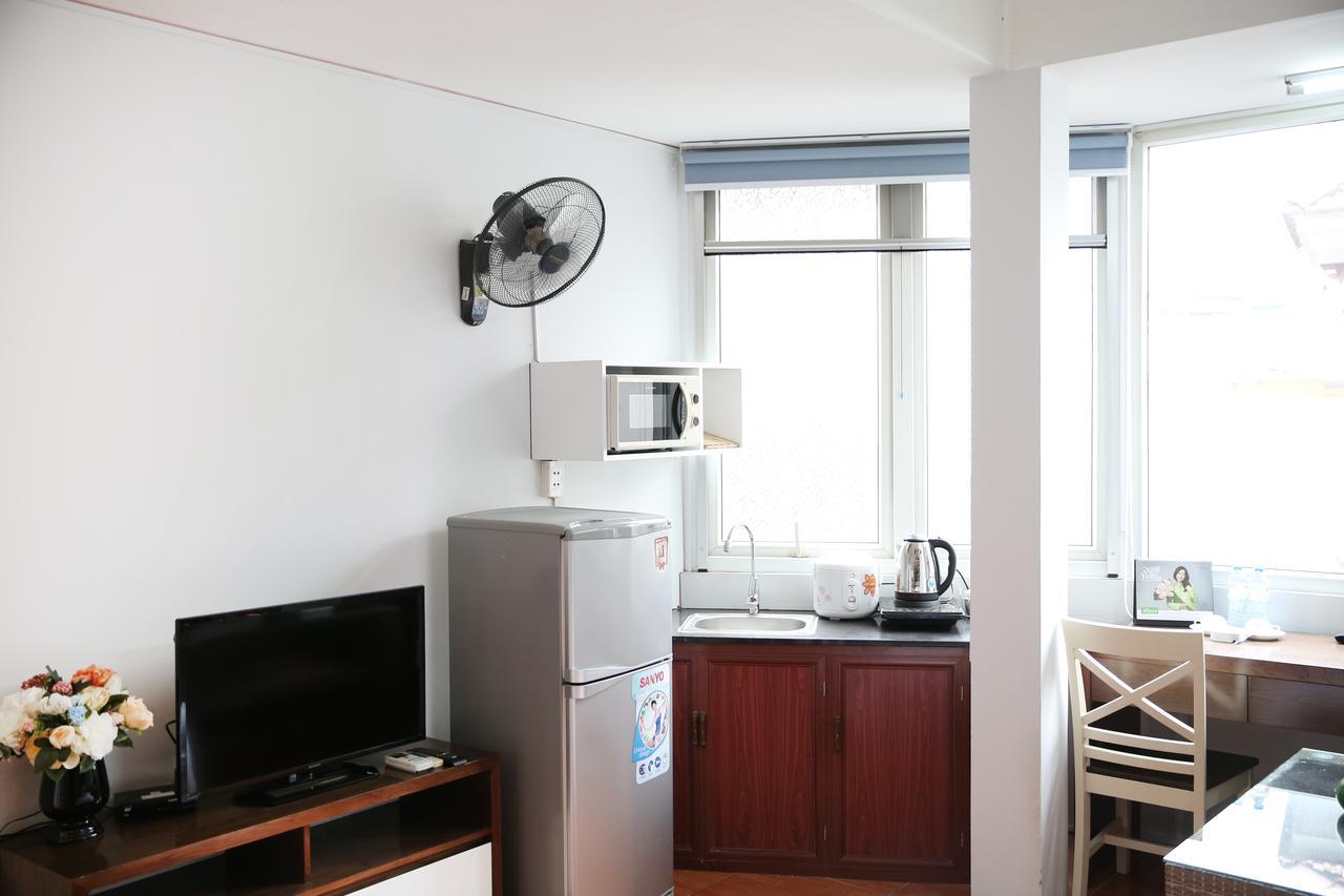 V-Studio Apartment 2 Hanoi Buitenkant foto