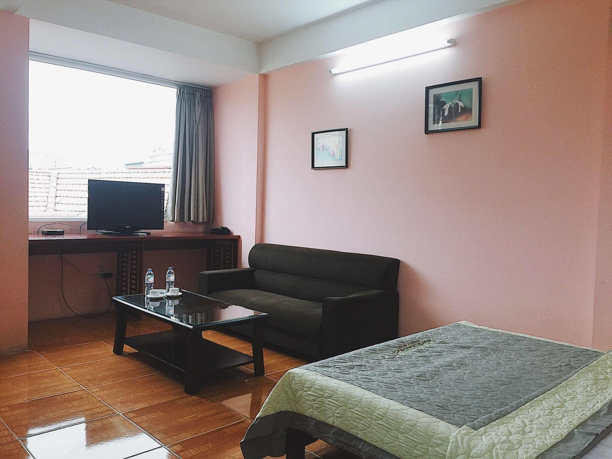 V-Studio Apartment 2 Hanoi Buitenkant foto